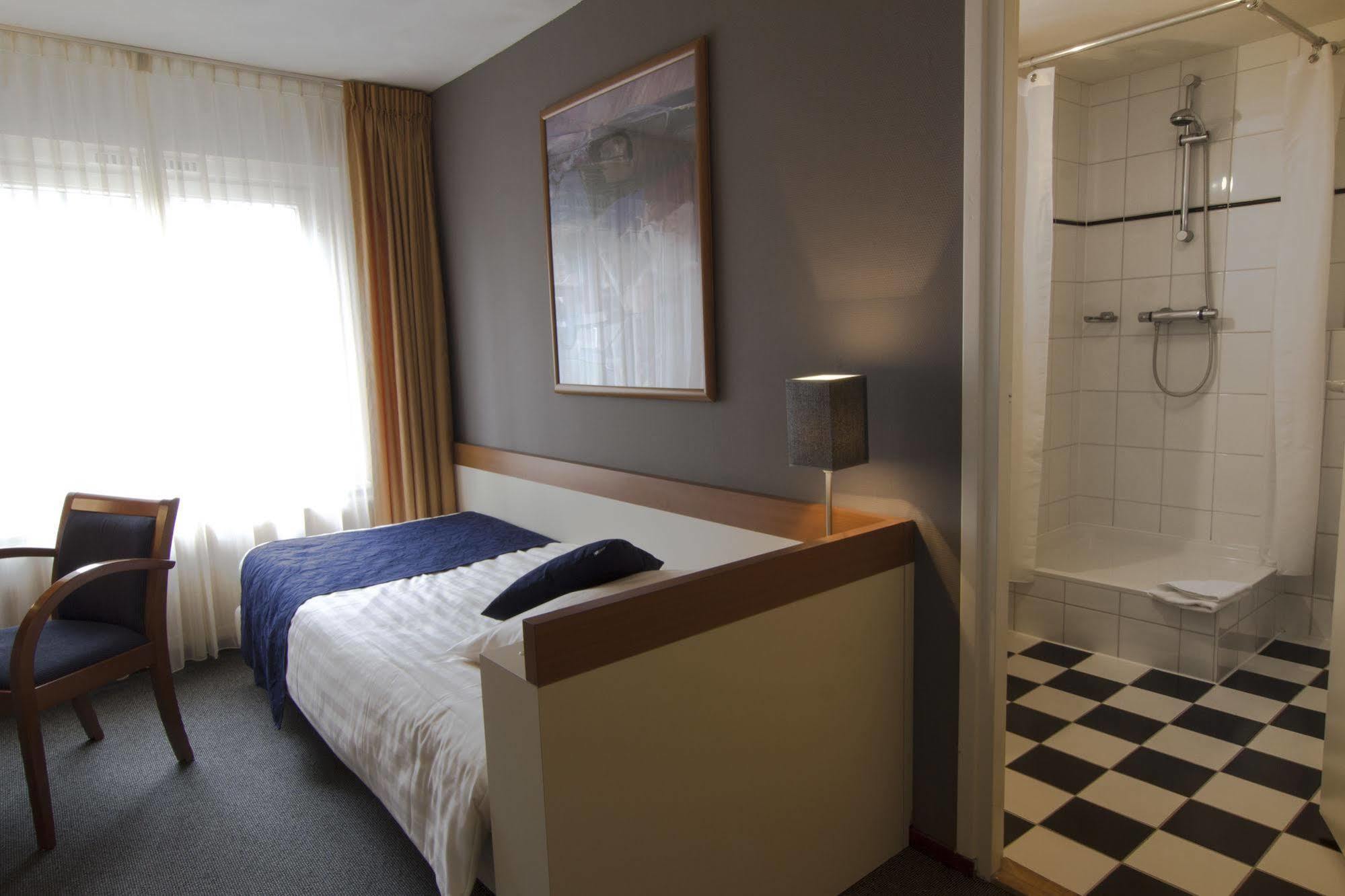 Hotel Boer Goossens Den Dungen Екстер'єр фото